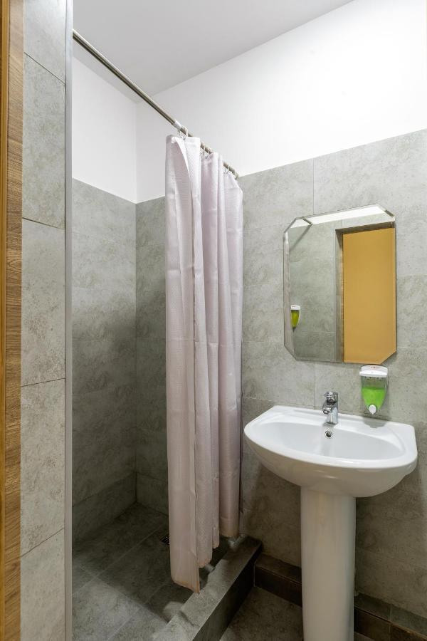 Bodo Hostel Бишкек Экстерьер фото
