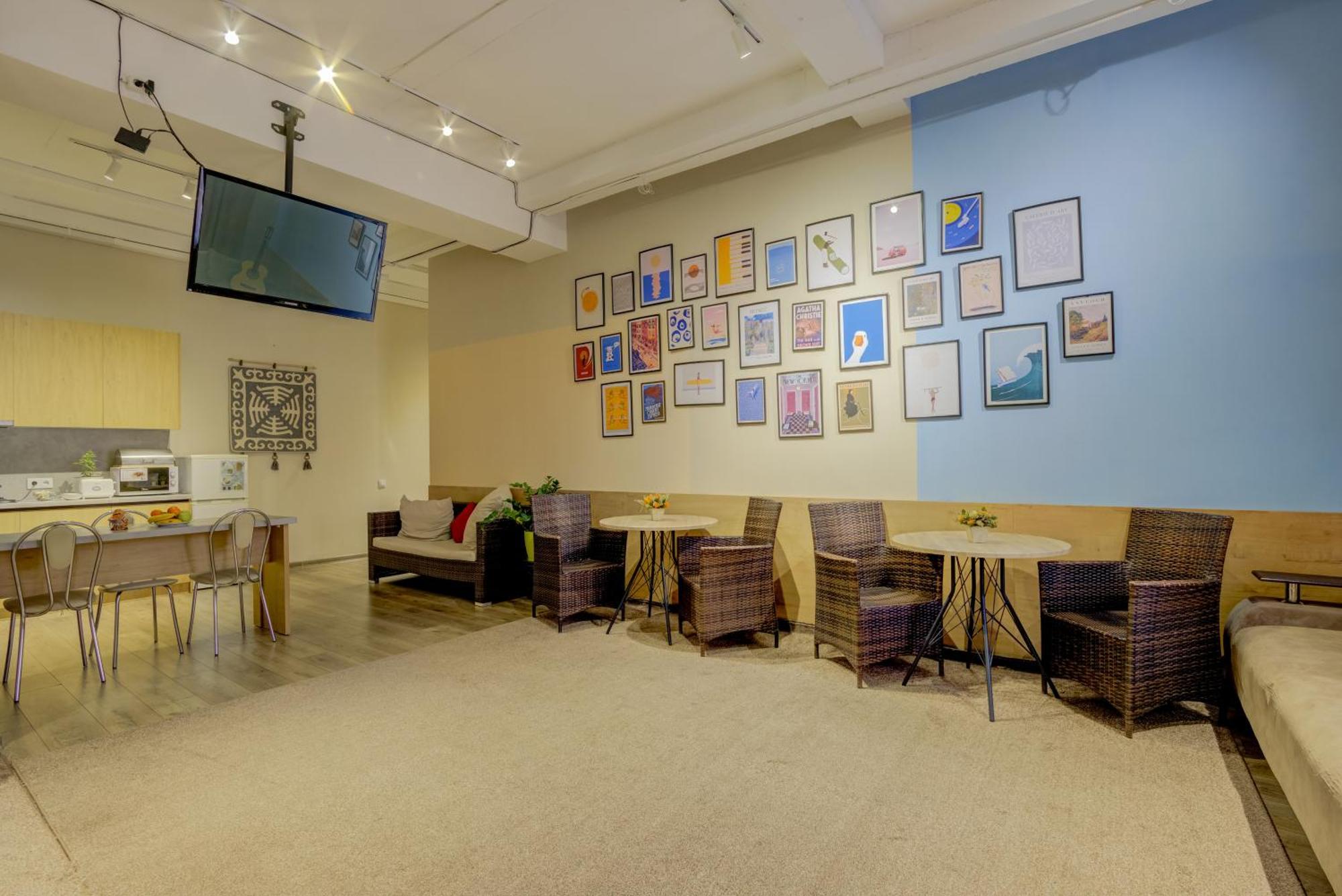 Bodo Hostel Бишкек Экстерьер фото
