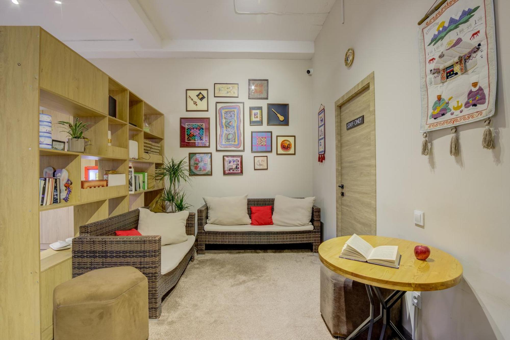 Bodo Hostel Бишкек Экстерьер фото